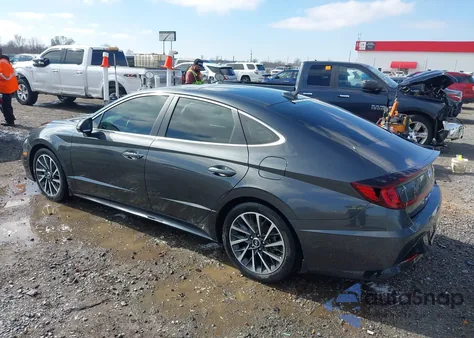 2021 Hyundai Sonata Limited z USA, uszkodzony, nr VIN 5NPEH4J26MH122909